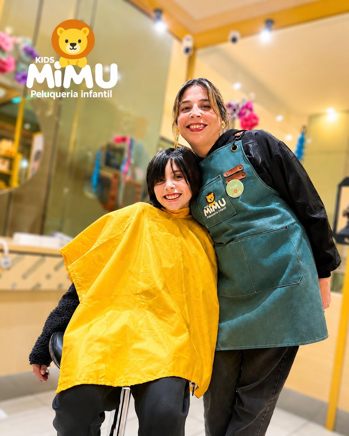 Peluquera y pequeño cliente de Mimu Kids