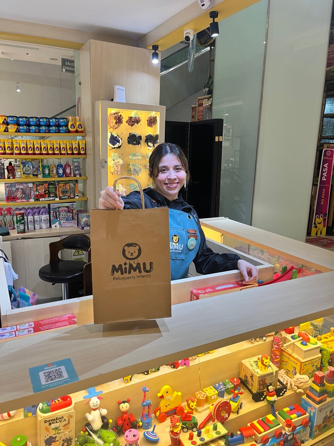 Juguetes y detalles de la experiencia Mimu Kids